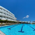 Grand Pianeta 4*