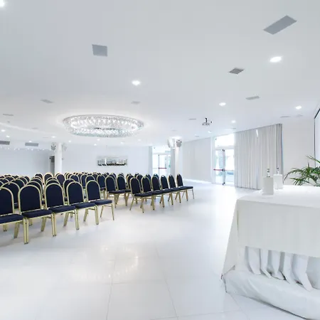 Grand Pianeta Otel 4*