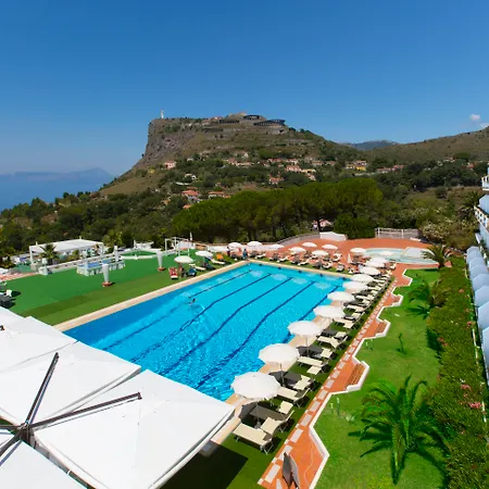 Grand Pianeta 4*