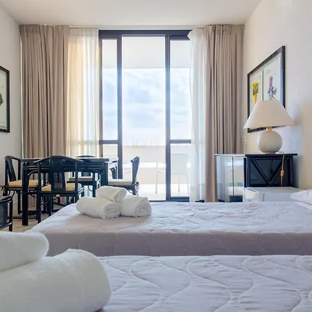 Otel Grand Pianeta 4*