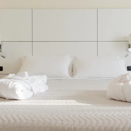 Grand Pianeta Otel 4*