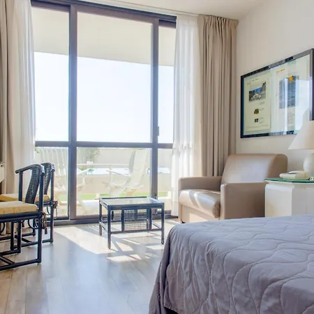 Grand Pianeta 4*