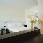 皮亚内塔马拉提亚度假酒店 4*