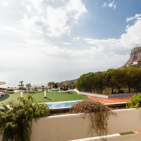Grand Pianeta Hotel 4*
